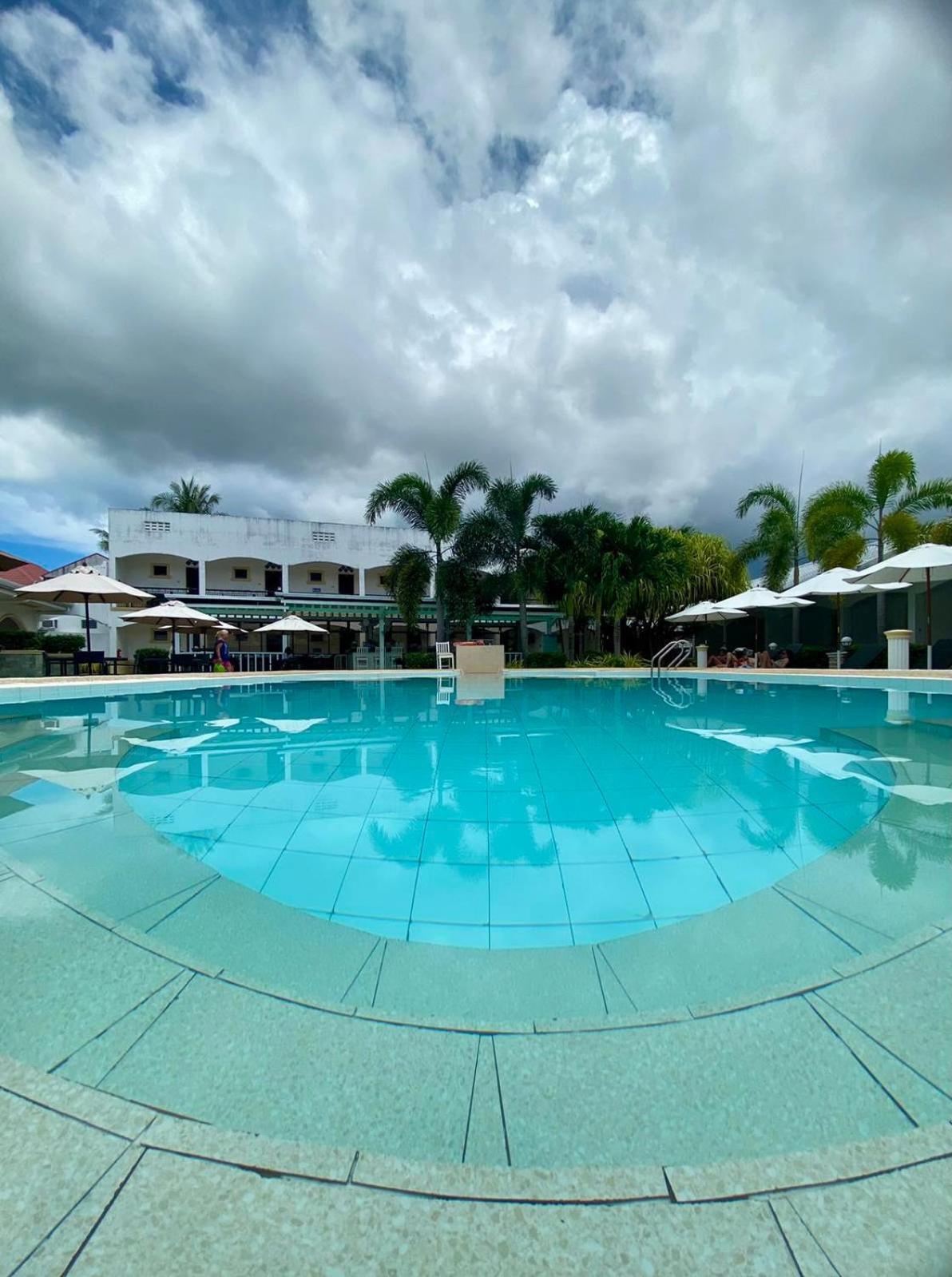 Panglao Regents Park Resort Dış mekan fotoğraf