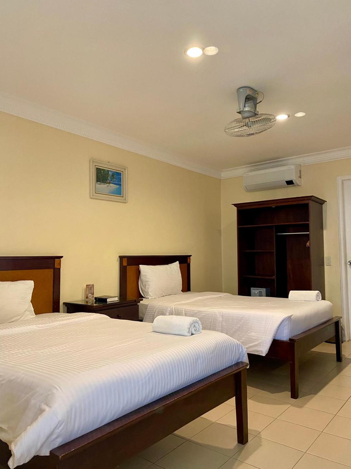 Panglao Regents Park Resort Dış mekan fotoğraf