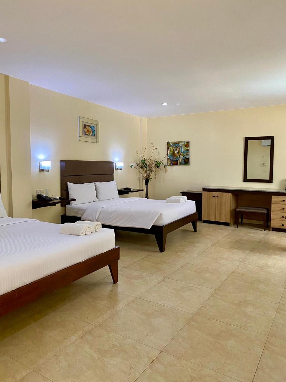 Panglao Regents Park Resort Dış mekan fotoğraf