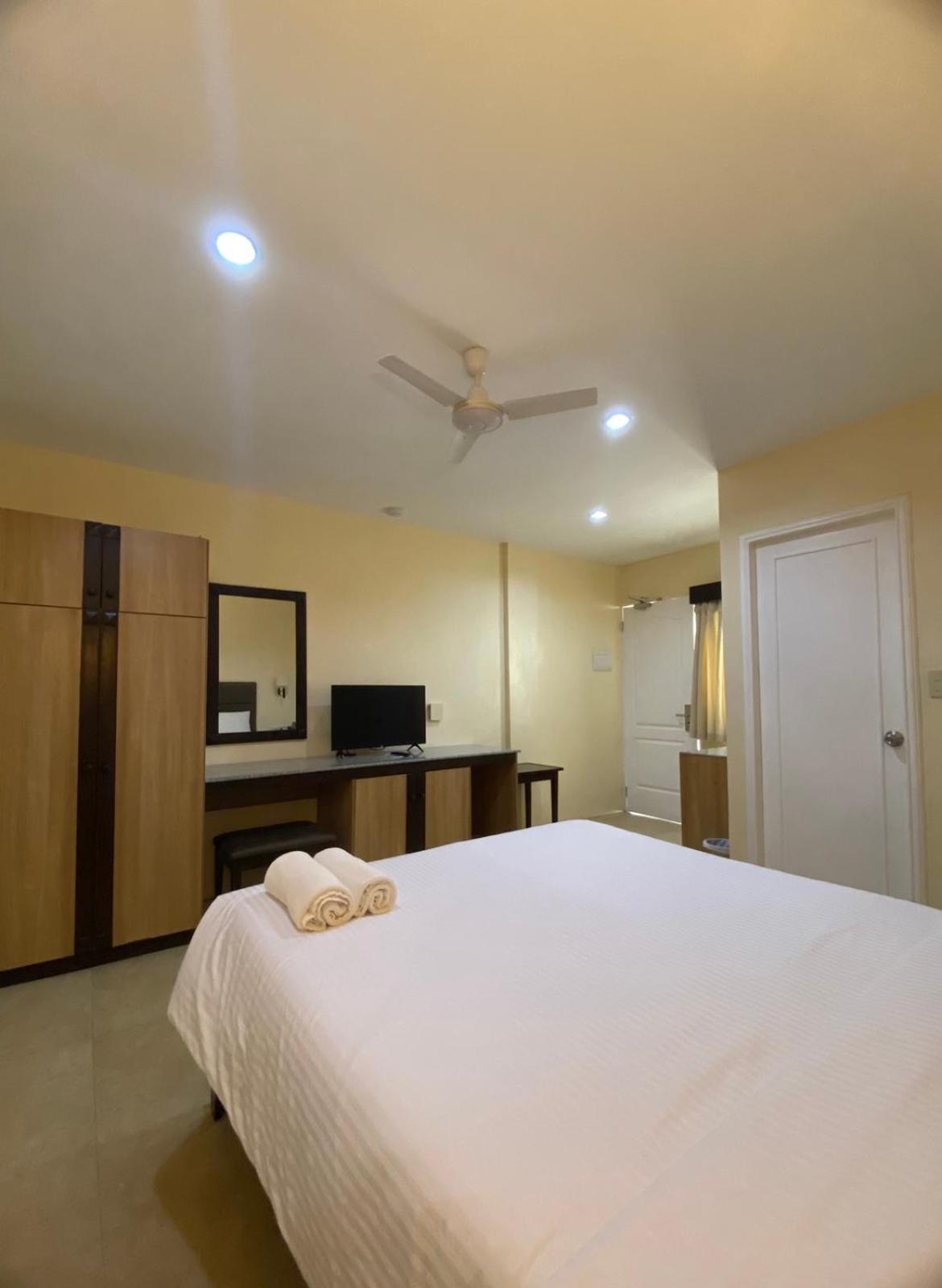 Panglao Regents Park Resort Dış mekan fotoğraf