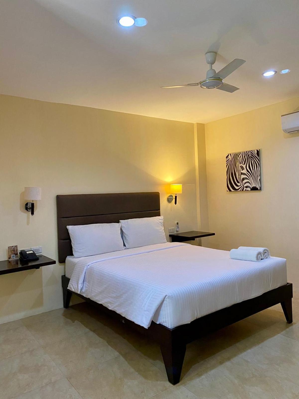 Panglao Regents Park Resort Dış mekan fotoğraf