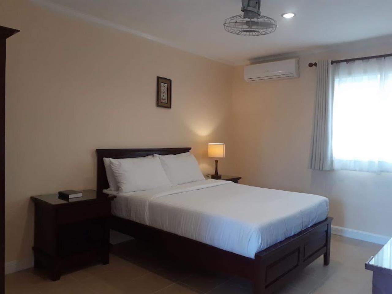 Panglao Regents Park Resort Dış mekan fotoğraf