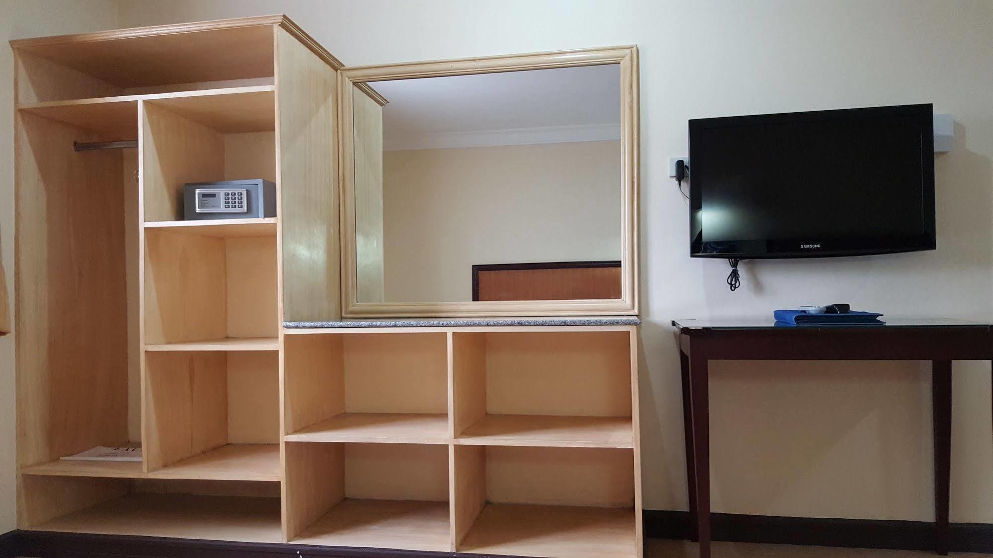 Panglao Regents Park Resort Dış mekan fotoğraf