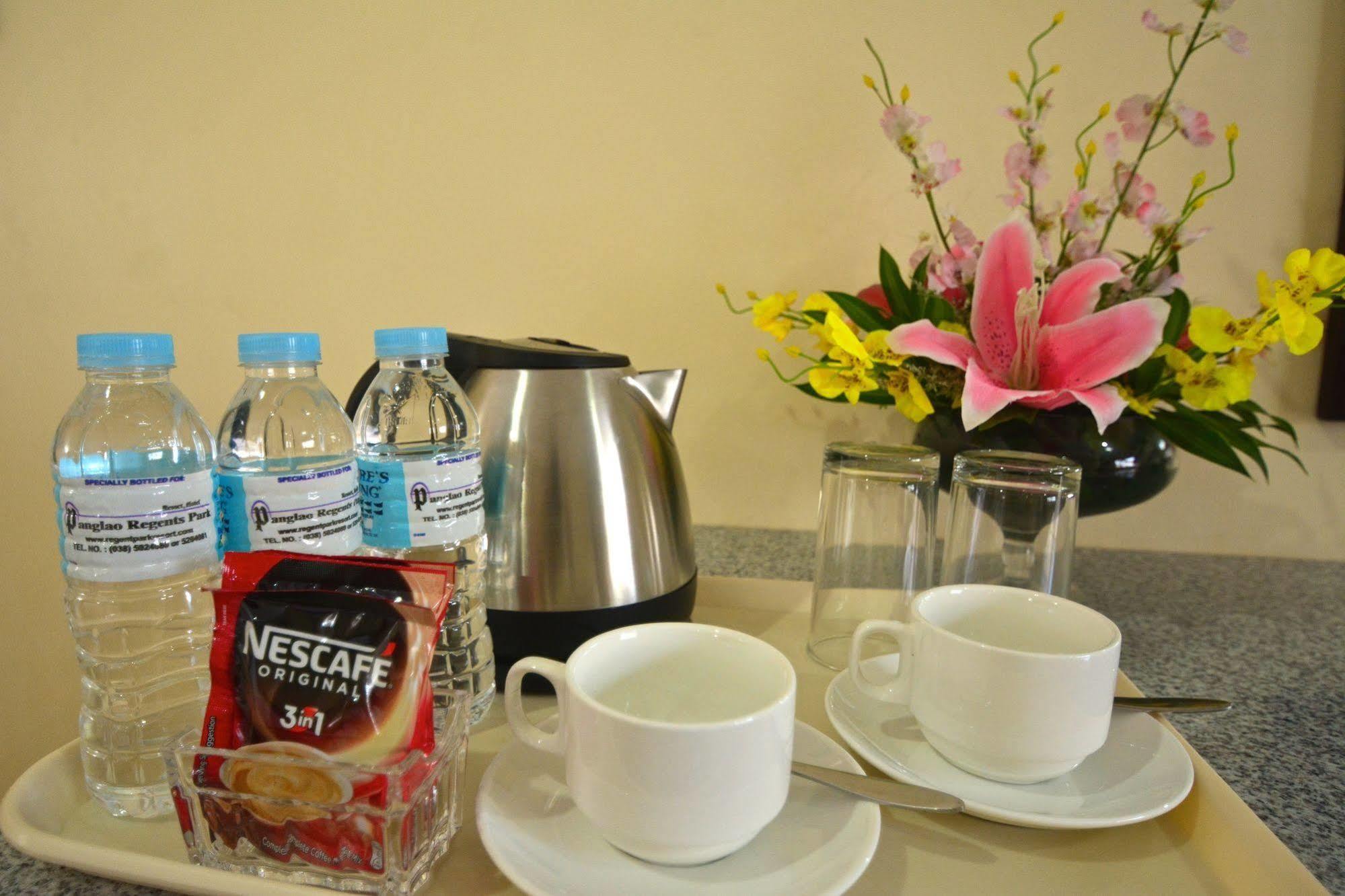 Panglao Regents Park Resort Dış mekan fotoğraf