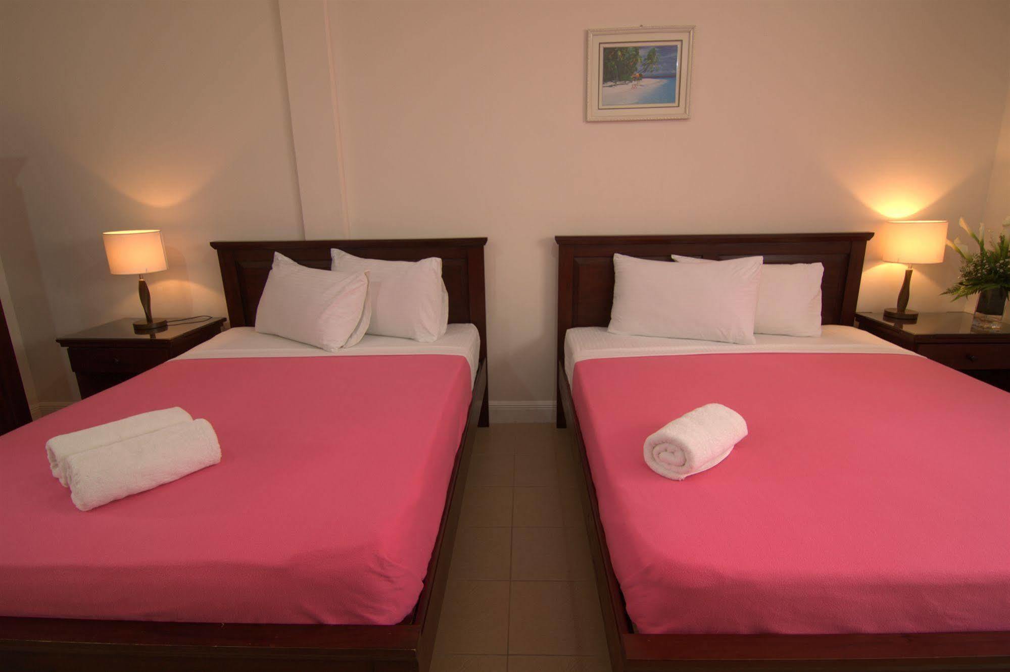 Panglao Regents Park Resort Dış mekan fotoğraf